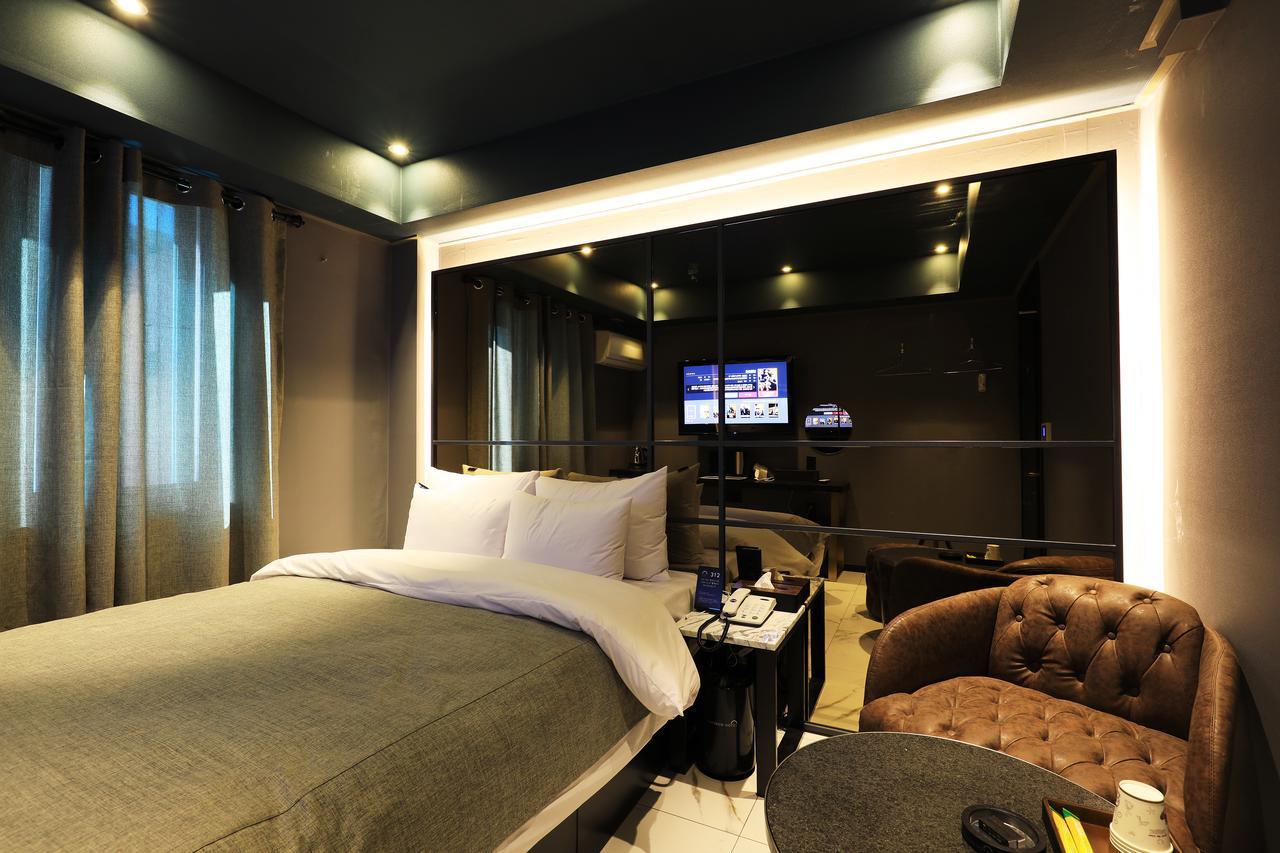 Rainbow Hotel Yongsan Seoul Exterior photo
